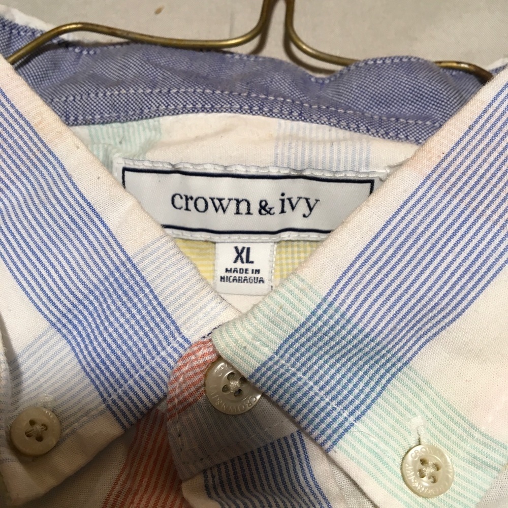 Crown & Ivy Size XL Button Down Long Sleeve Shirt - Picture 3 of 6